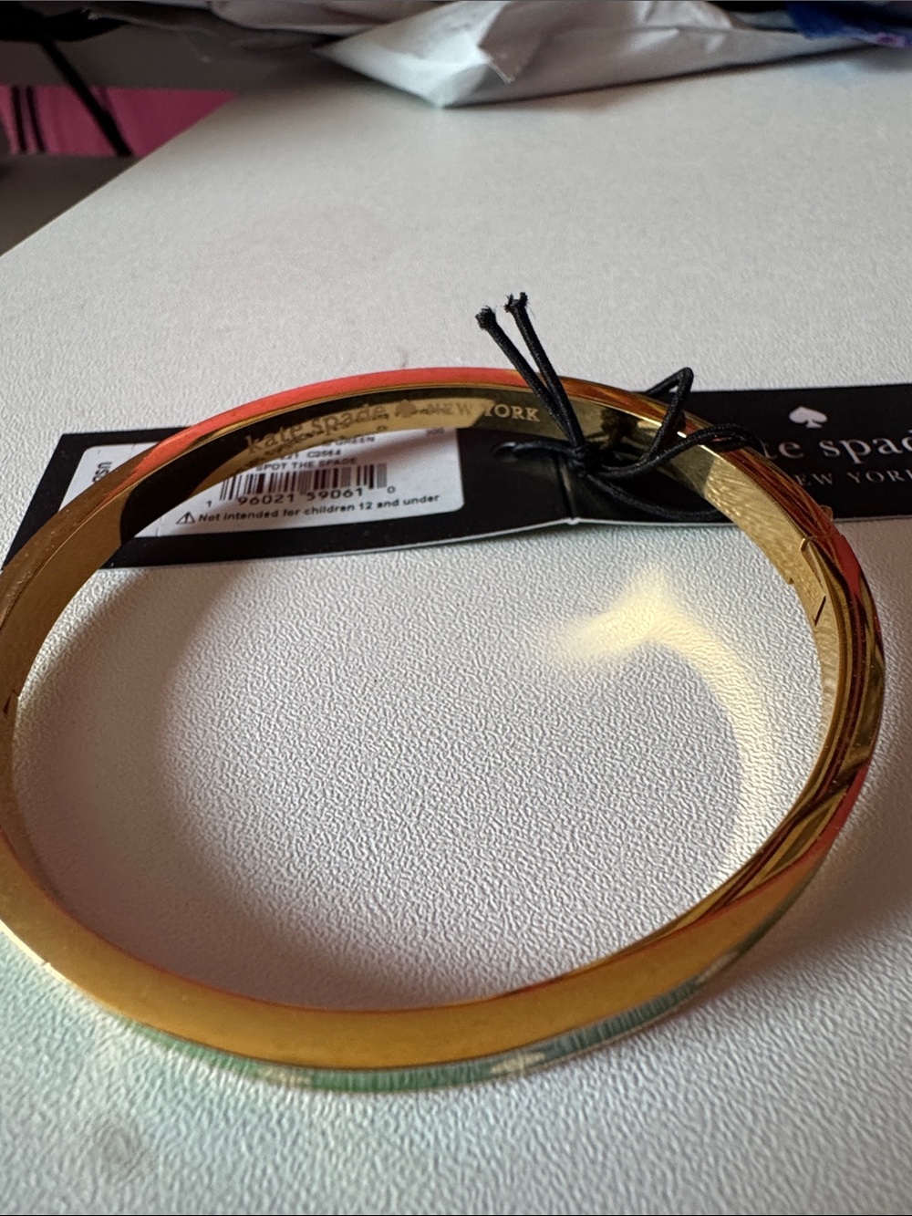 Kate Spade Spot the Spade bangle- green - Picture 5 of 6